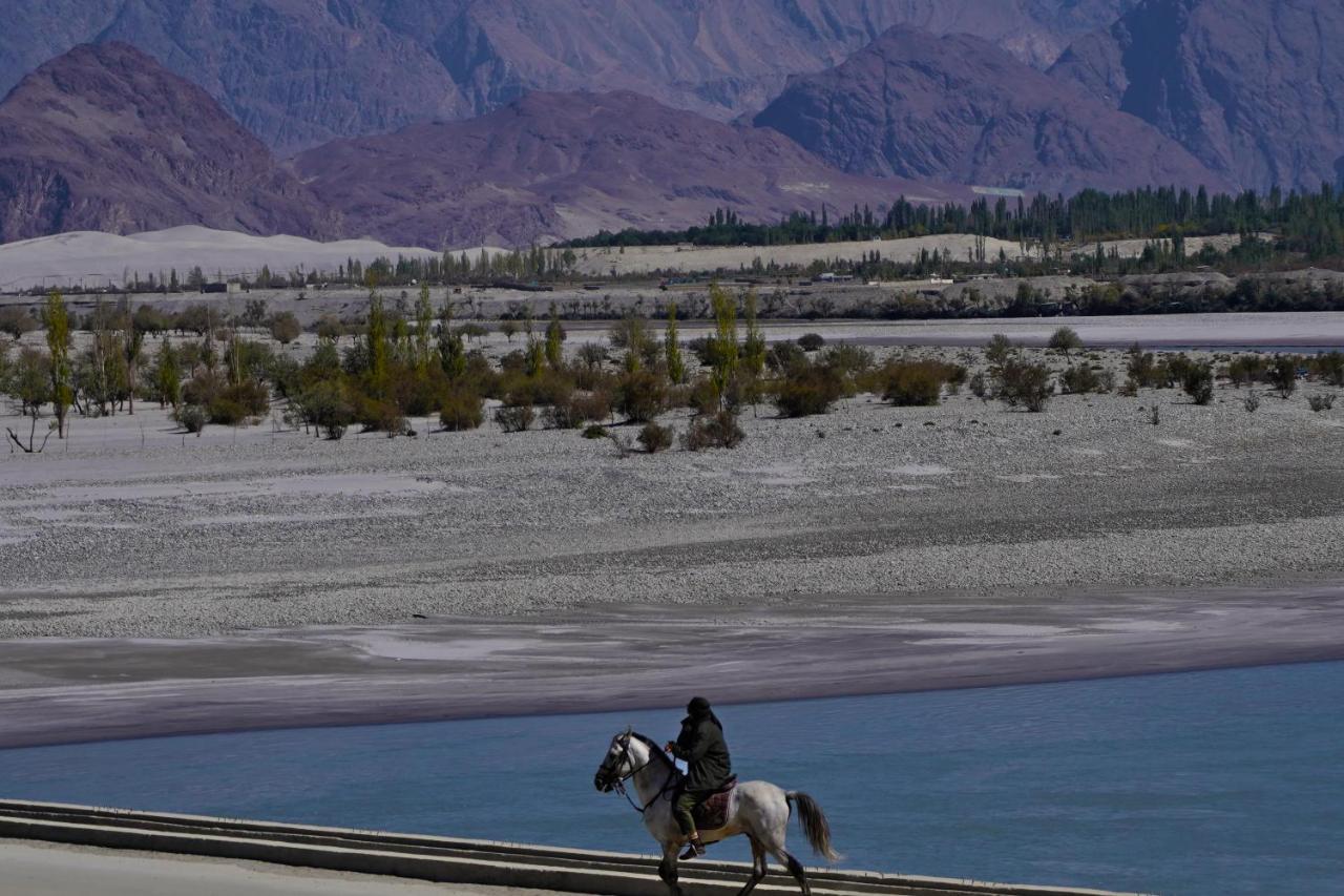 Hotel Mountain Lodge Skardu Eksteriør bilde