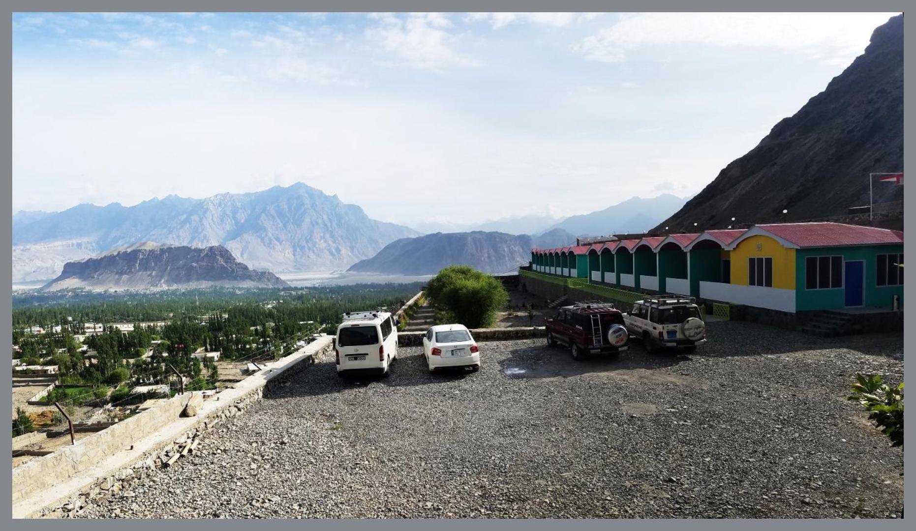 Hotel Mountain Lodge Skardu Eksteriør bilde